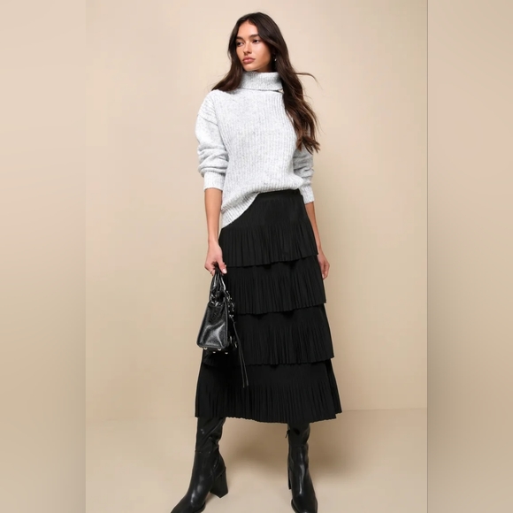 Grey Turtleneck Pullover Sweater - Picture 2 of 4